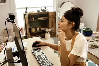 Hp 920 Trådløs Ergonomisk Mus fra HP i Sort – produktbillede 2 af 3