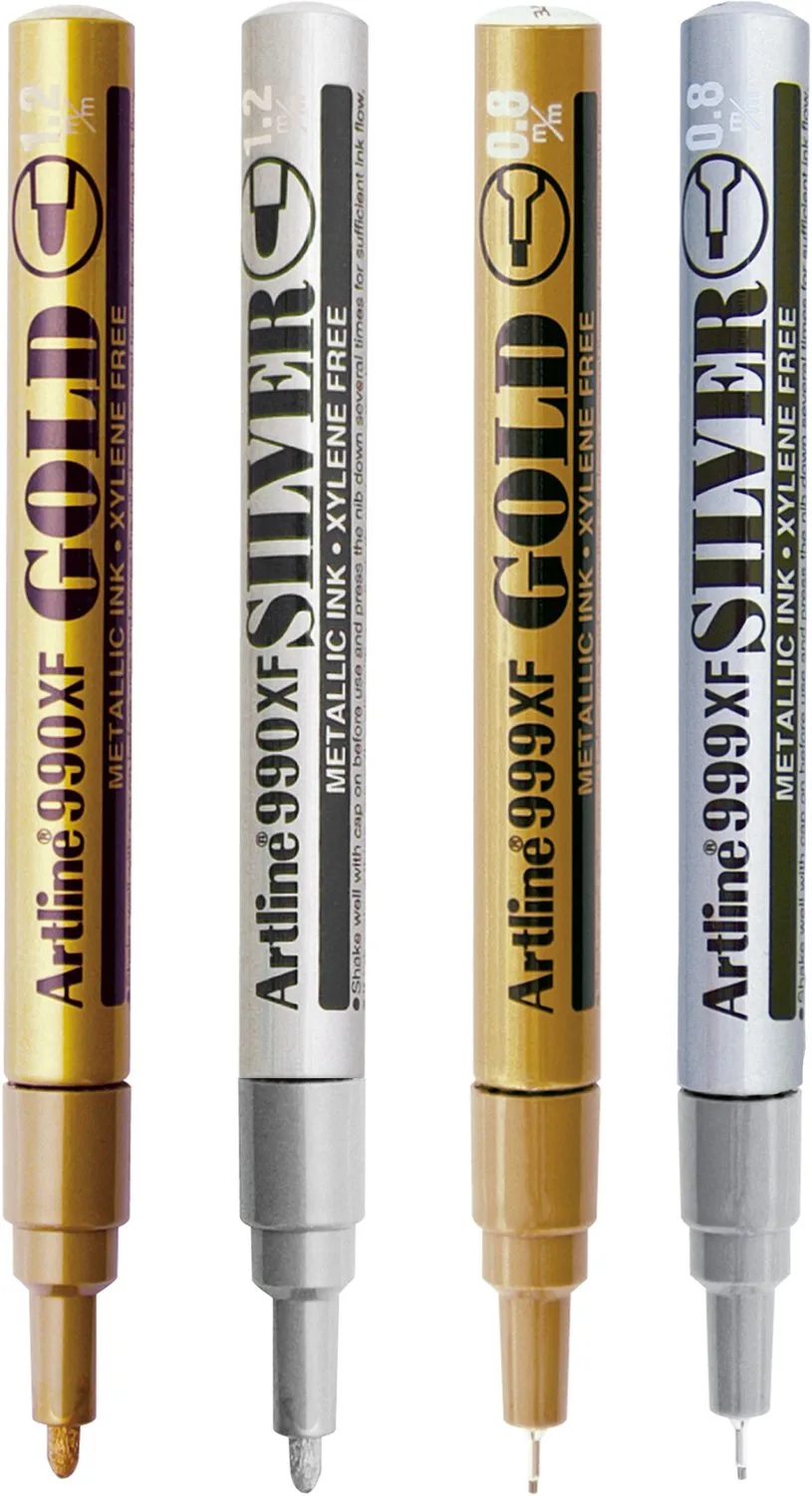 Metallic Markers - Set van 4 markers - Goud & Zilver - 990XF & 999XF - 0,8 en 1,2 mm de Artline en Goud en Zilver – photo produit