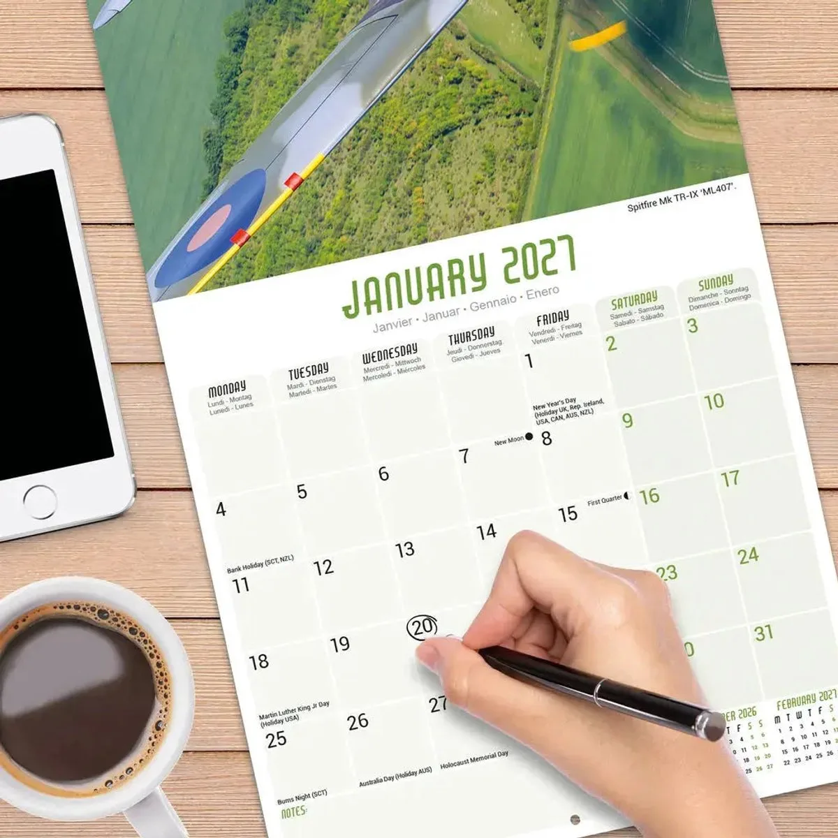 Spitfires Kalender 2027 fra Avonside – produktbillede