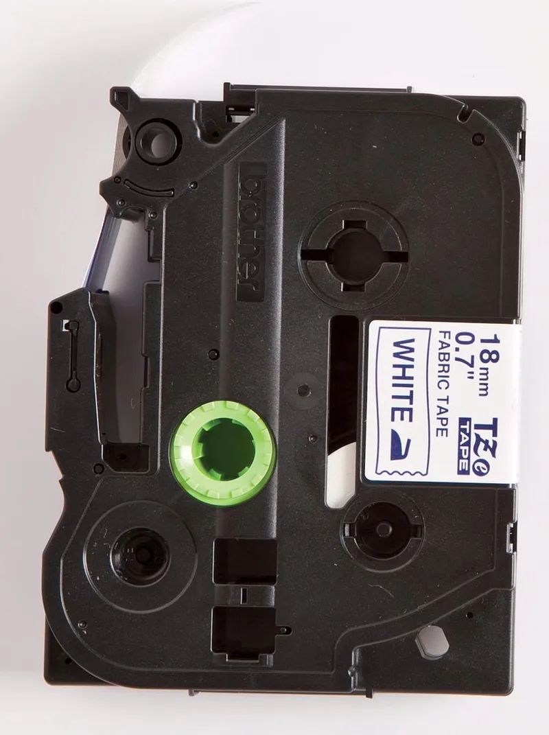 Printer Labels Brother TZEFA4 18 mm fra Brother i Blå – produktbillede