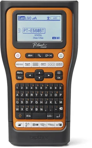 PT-E560BTSP labelprinter Thermo transfer 180 x 180 DPI 30 mm/sec Bedraad en draadloos HSE/TZe Bluetooth QWERTY von Brother in Schwarz – Produktfoto 1 von 4