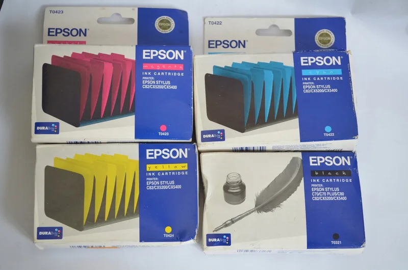Originele Epson T0423, T0422, T0321, T0424 Inktcartridges Set van Canon in Zwart, Magenta, Cyan, Geel – productfoto
