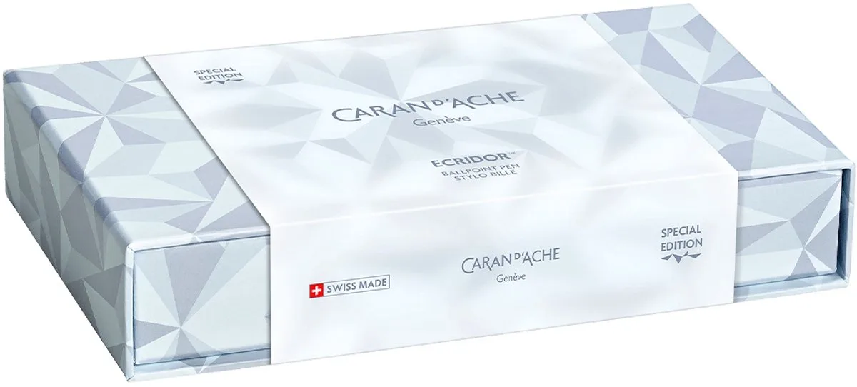 Ecridor Alpine Frost schrijfset met balpen en etui fra Caran d'Ache i Platina – produktbillede