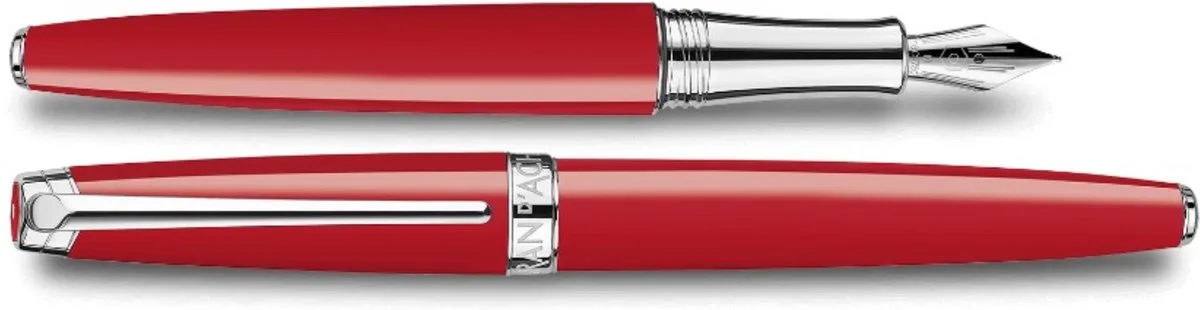 VULPEN (M)Scarlet Red LÉMAN van Caran d'Ache in Rood – productfoto