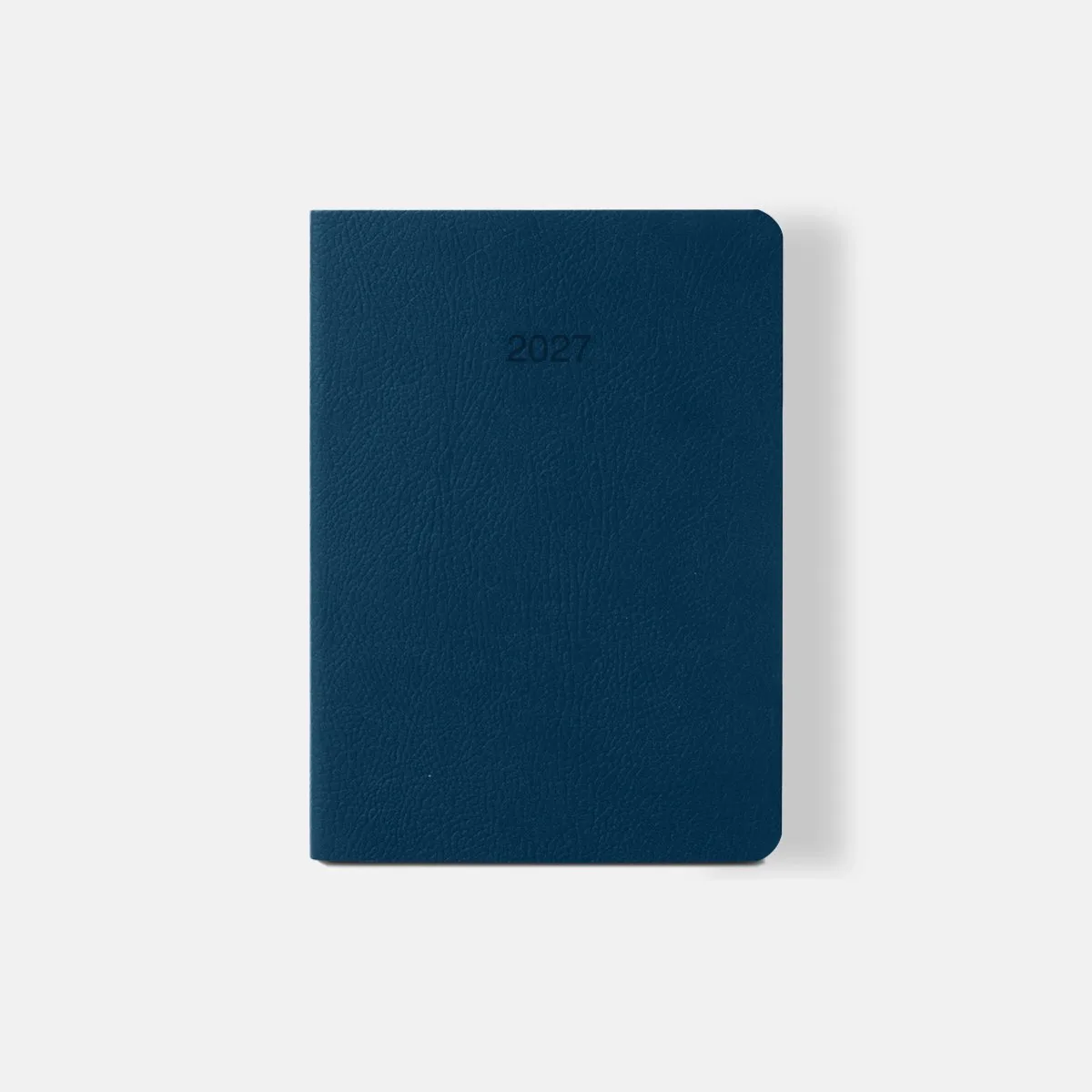 MATE Agenda 2027 Deluxe - Dag op 1 pagina - A5 formaat - zaterdag en zondag ook hele pagina - Made in Florence - blu van Ciak in Blauw – productfoto