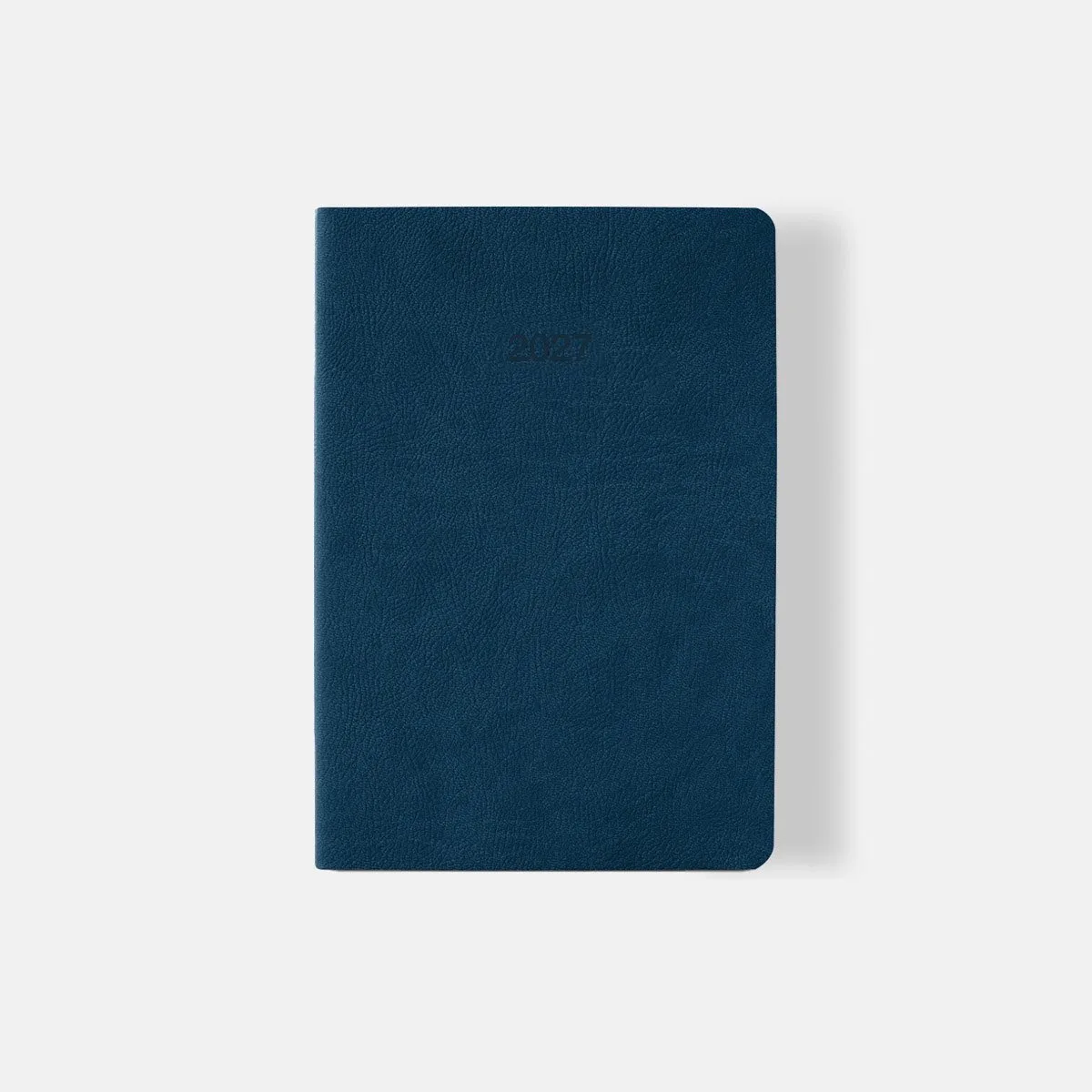 MATE Agenda 2027 Deluxe - Week op 2 pagina's - verticaal - A5 formaat - Soft-touch flexible cover - Made in Florence - blu van Ciak in Blauw – productfoto