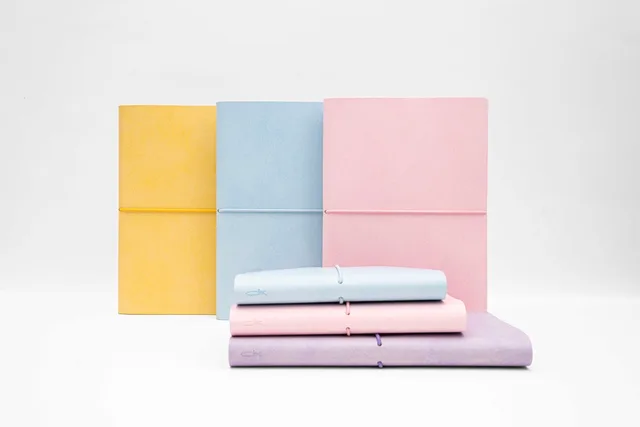 Notitieboek TREND – A5 - Blanco - Softcover – Celeste - Made in Florence, Italy