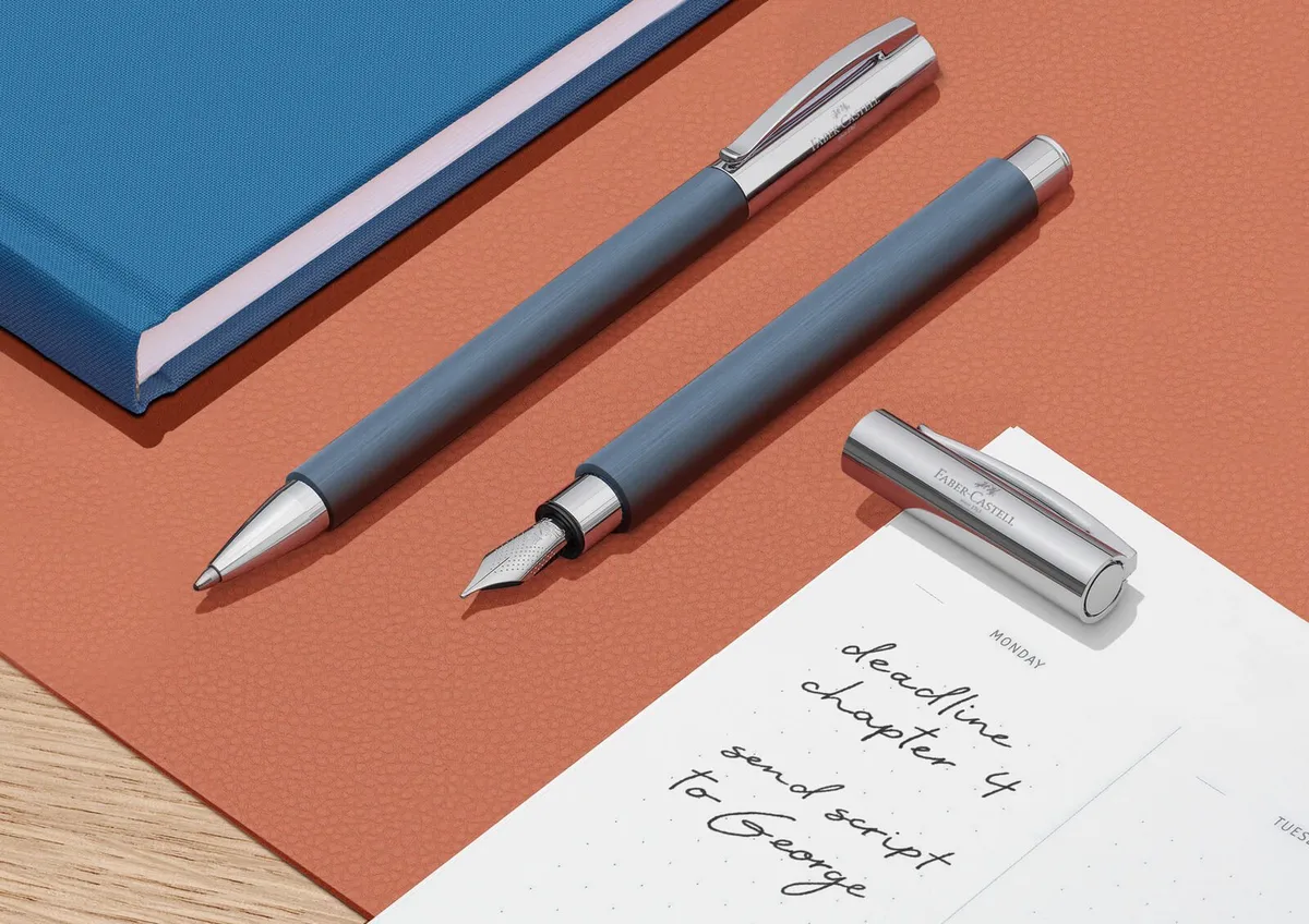 Kugelschreiber 0.8 mm Schwarz von Faber-Castell – Produktfoto