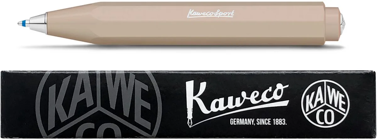 Balpen - Skyline Sport Skyline - Macchiato - met 1 vulling fra Kaweco i Brun – produktbillede