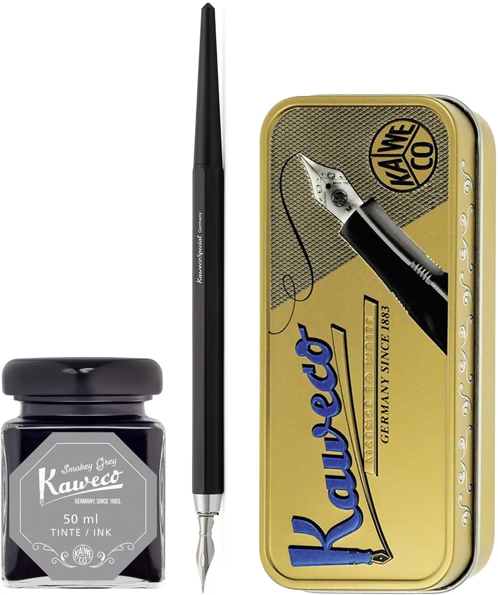 Fountain Pen - Special Dip Pen Black - in vintage blik - Potje inkt Smokey Grey 60cc van Kaweco in Zwart – productfoto