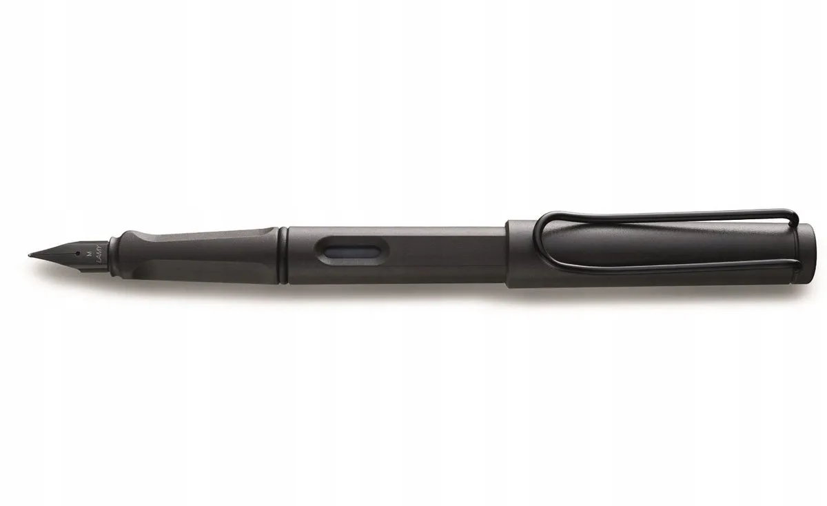 Safari Vulpen F - Tijdloos Design & Ergonomie från Lamy i Mat Zwart – produktbild