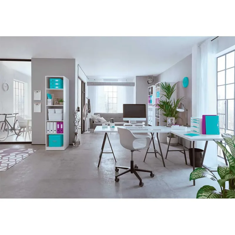 Notitieboek Leitz WOW A5 160blz 90gr lijn ijsblauw von Leitz – Produktfoto 4 von 4