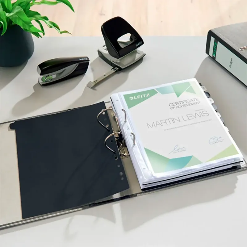 Ordner Leitz 1080 klassiek gewolkt 180° 80mm karton A4 zwart van Leitz – productfoto 3 van 6