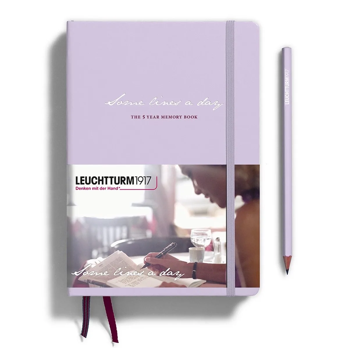 A5 Medium Some Lines a Day, 5 jaar Dagboek hardcover de Leuchtturm1917 en Lilac – photo produit