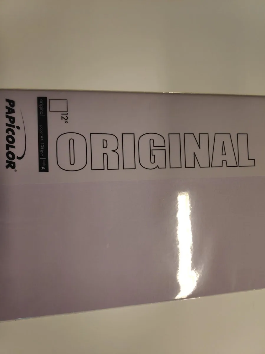 Original Papier A4 105 gsm 12 Sheets van Papicolor in Sering – productfoto