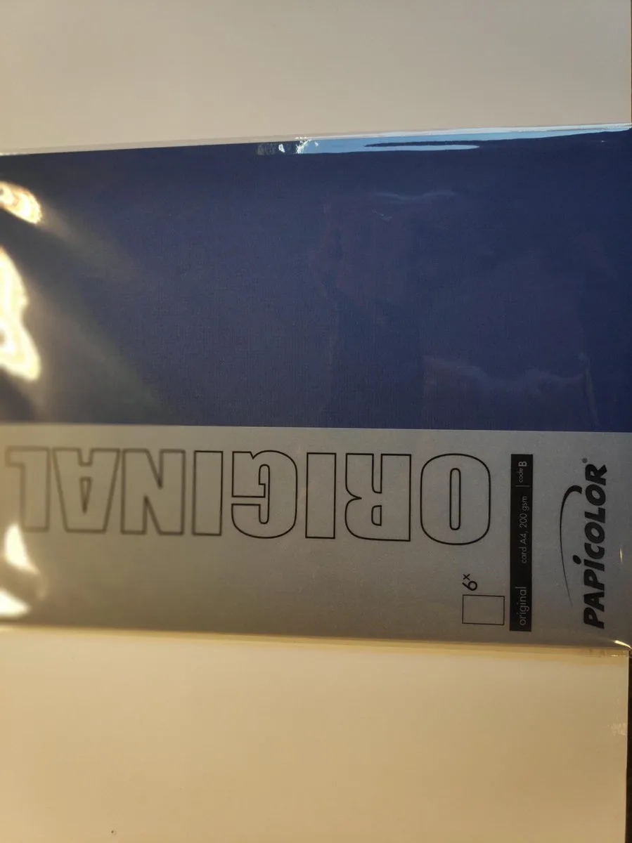 Original Papier A4 200 gsm 6 Sheets van Papicolor in Irisblauw – productfoto