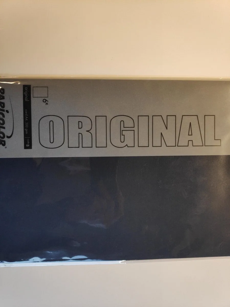 Original Papier A4 200 gsm 6 Sheets van Papicolor in Nachtblauw – productfoto