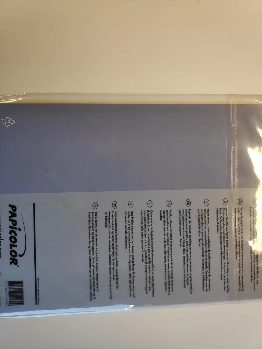 Original Papier A4 200 gsm 6 Sheets van Papicolor in Paars – productfoto
