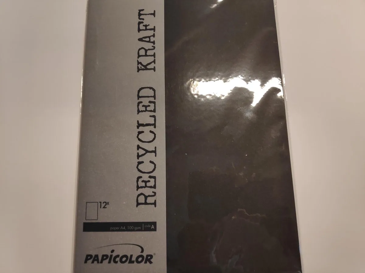 Original Recycled Papier A4 100 gsm 12 Sheets Zwart van Papicolor in Kraft Zwart – productfoto