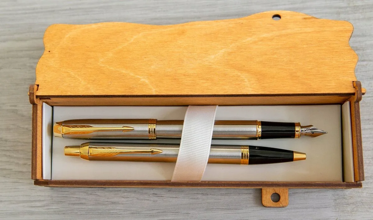 IM Set: Vulpen & Balpen met Houten Kist & Gravure de Parker – photo produit