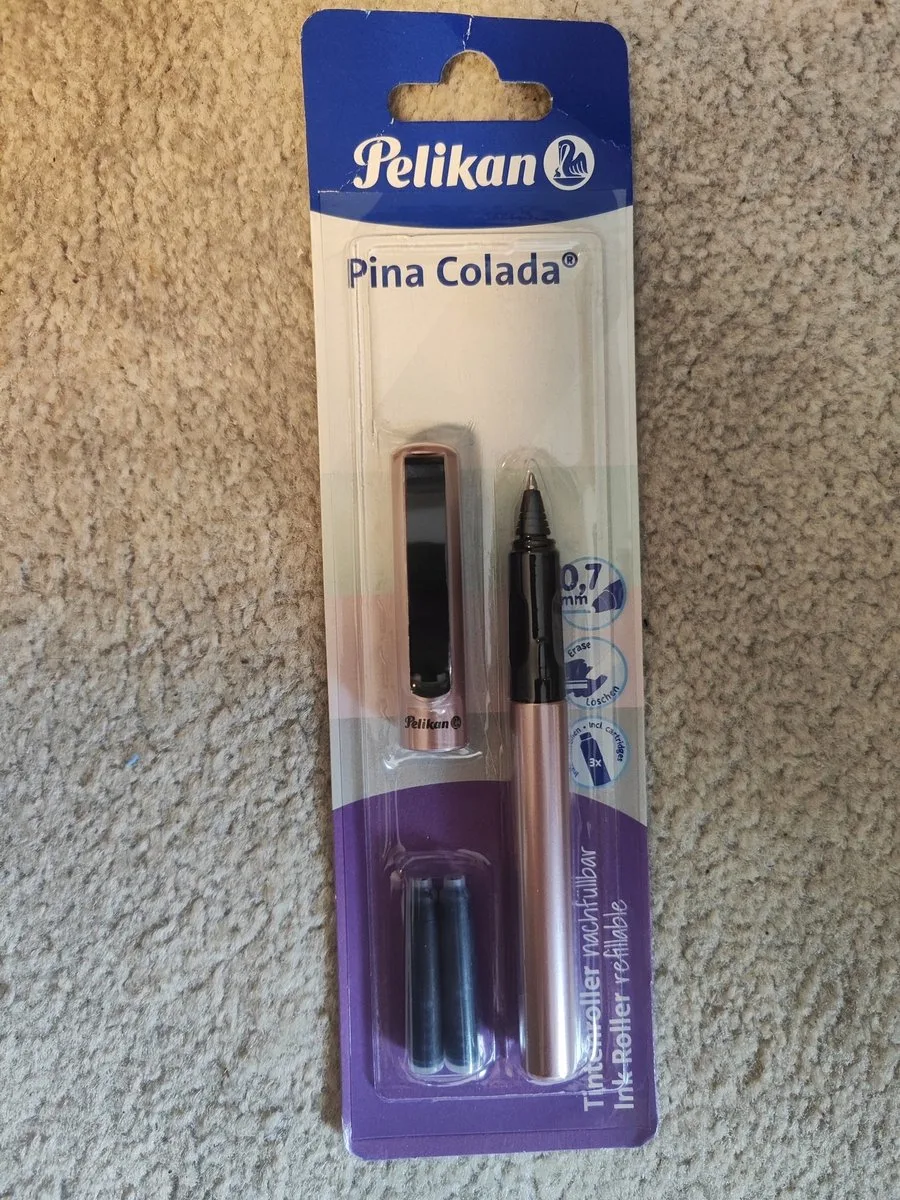 Vulpen - Maat M - Incl. 2 patronen van Pelikan in Pina Colada – productfoto