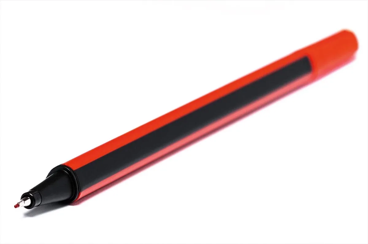 fineliner, 0,4 mm, driehoekig de Q-Connect en Rouge – photo produit