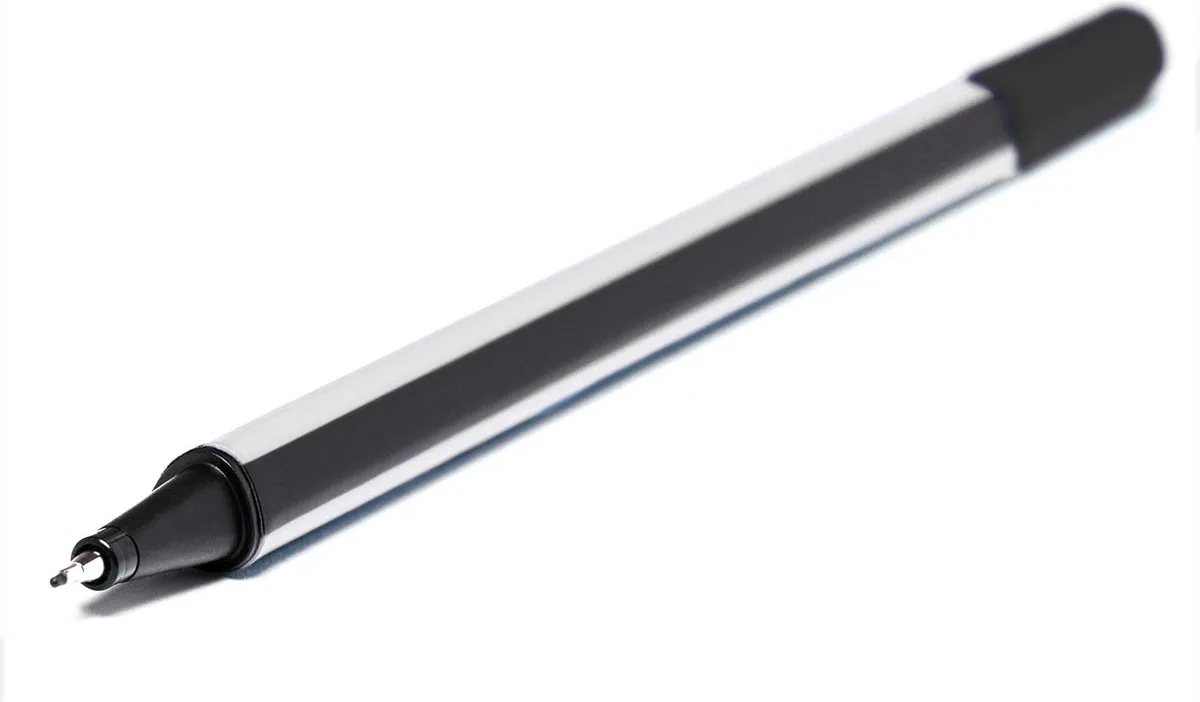 fineliner, 0,4 mm, driehoekig fra Q-Connect i Sort – produktbillede