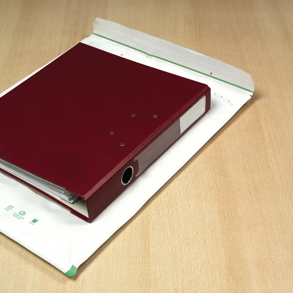luchtkussenenvelop - 370x480mm - K20 - met plakstrip - 50 stuks von Raadhuis in Weiß – Produktfoto