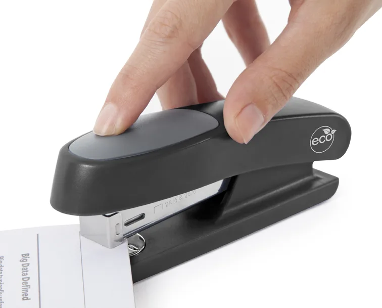 Heftgerät Sting Ray & Heftklammern - Business Pack von Rapesco – Produktfoto