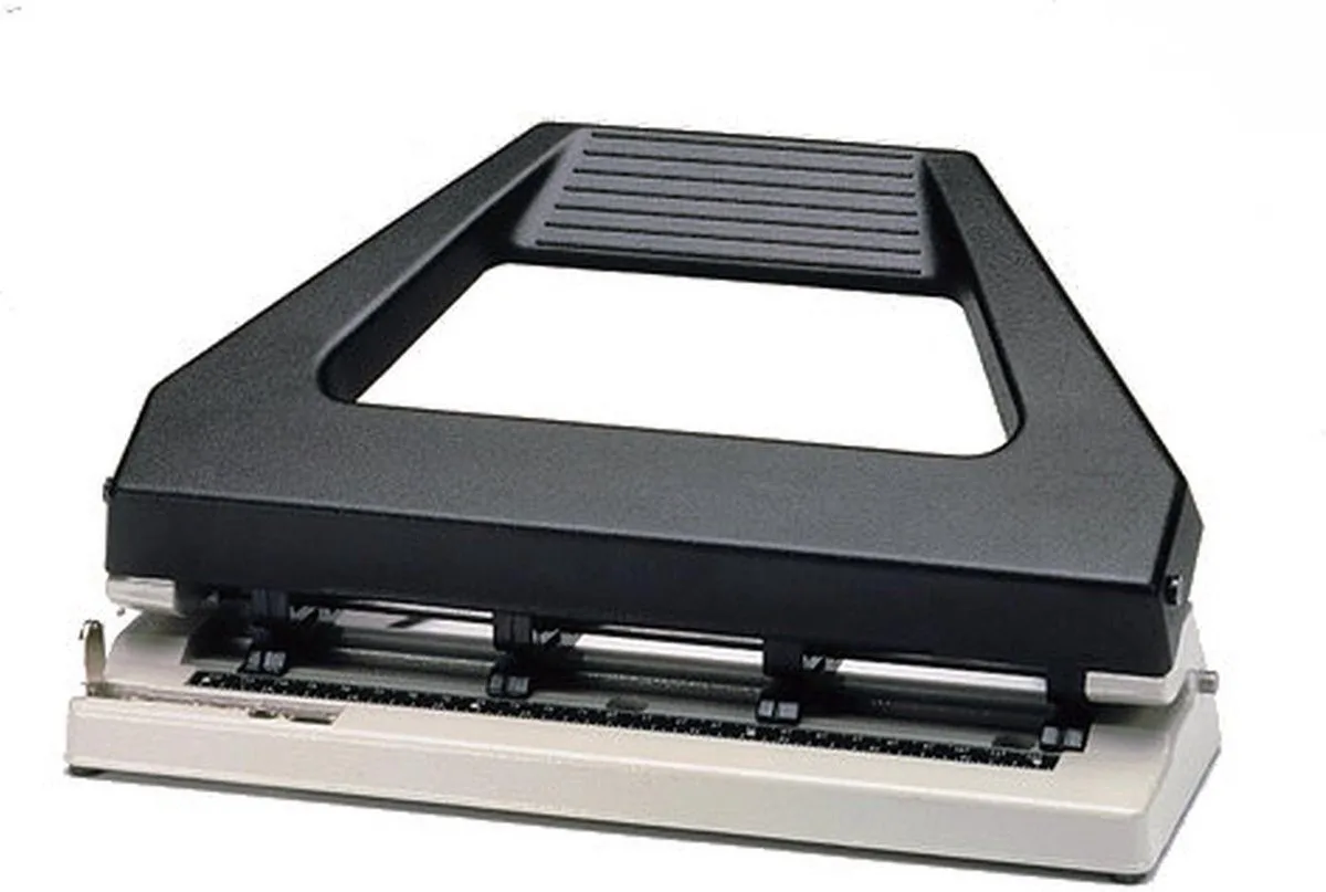 REXEL 4 GAATS PERFORATOR - 8909 V430 fra Rexel i Sort – produktbillede