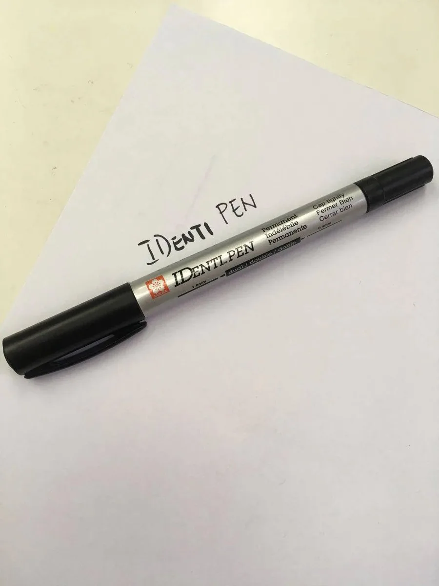 identi pen Fine fra Sakura i Sort – produktbillede