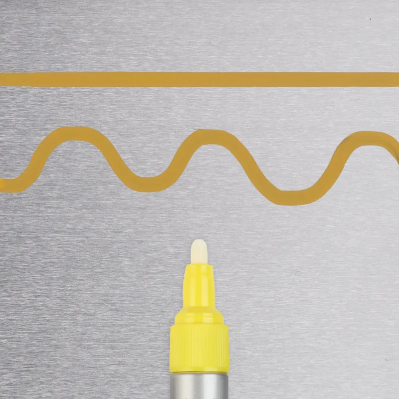 Permanent-Marker Paint Marker halogenarm, gelb by Sakura – product photo