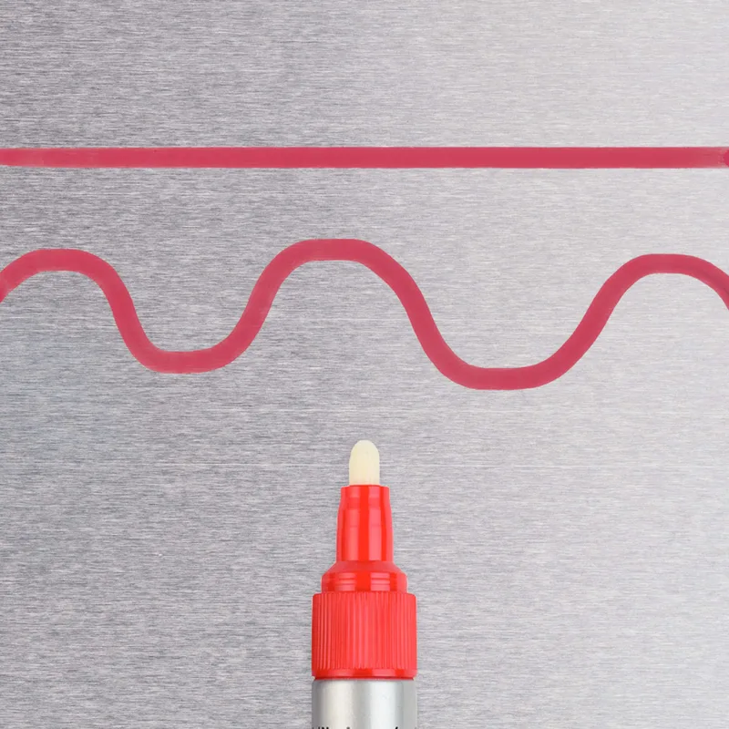 Permanent-Marker Paint Marker halogenarm, rot von Sakura – Produktfoto