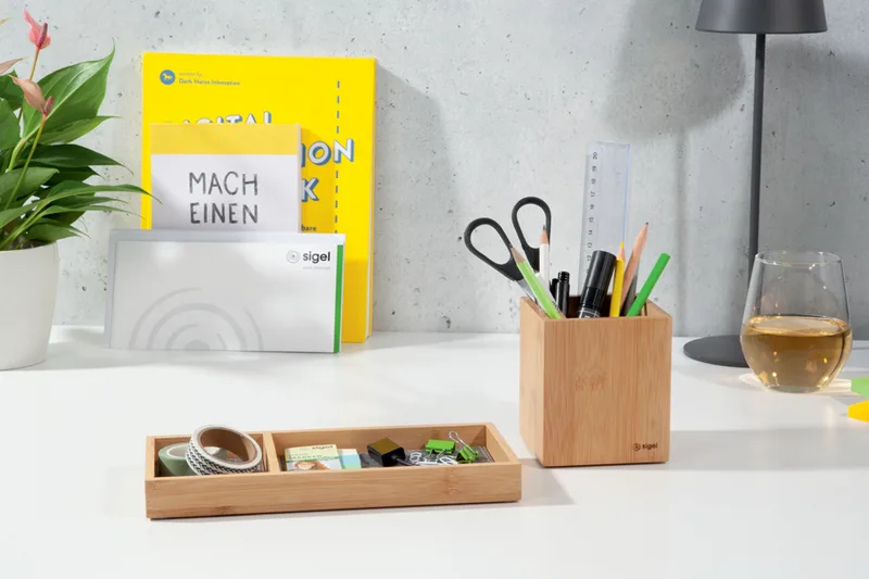 Stifteköcher Eyestyle, aus Bambus, quadratisch von Sigel – Produktfoto