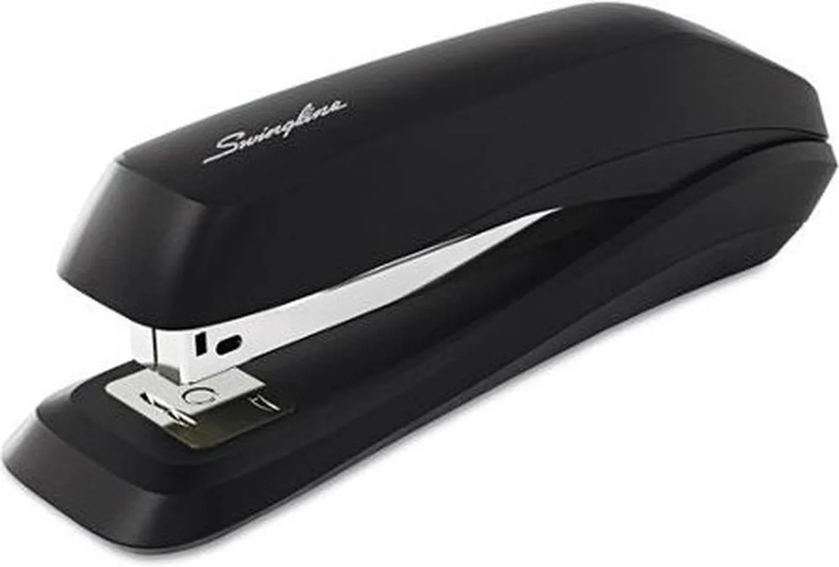 Standaard nietmachine capaciteit van 15 vel fra Swingline i Sort – produktbillede