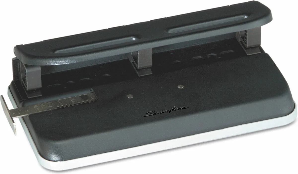 Swingline 24-vel Easy Touch twee-tot-zeven- gaats precisie-pins perforator 9/32" gaten fra Swingline i Sort – produktbillede