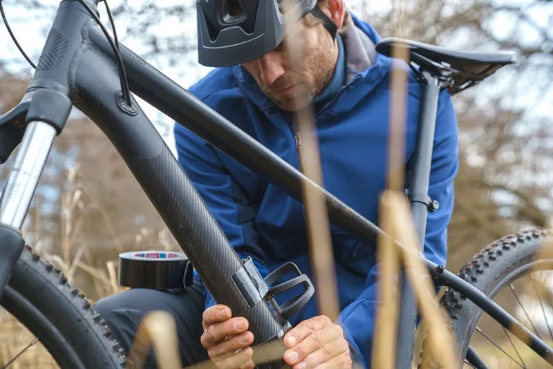 Klebeband tesa Reparaturband Ultra Power Extreme schwarz 50mmx10m von tesa – Produktfoto 3 von 5
