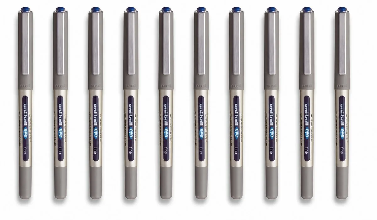 Pak van 12 Eye Fine UB-157 - Blauwe Inkt Rollerball Pennen - Mitsubishi Pencil - 0.7mm Punt - Watervaste Super Inkt voor Kantoor, School & Dagelijks Schrijven - Constante Inktstroom fra uni-ball i Blå – produktbillede