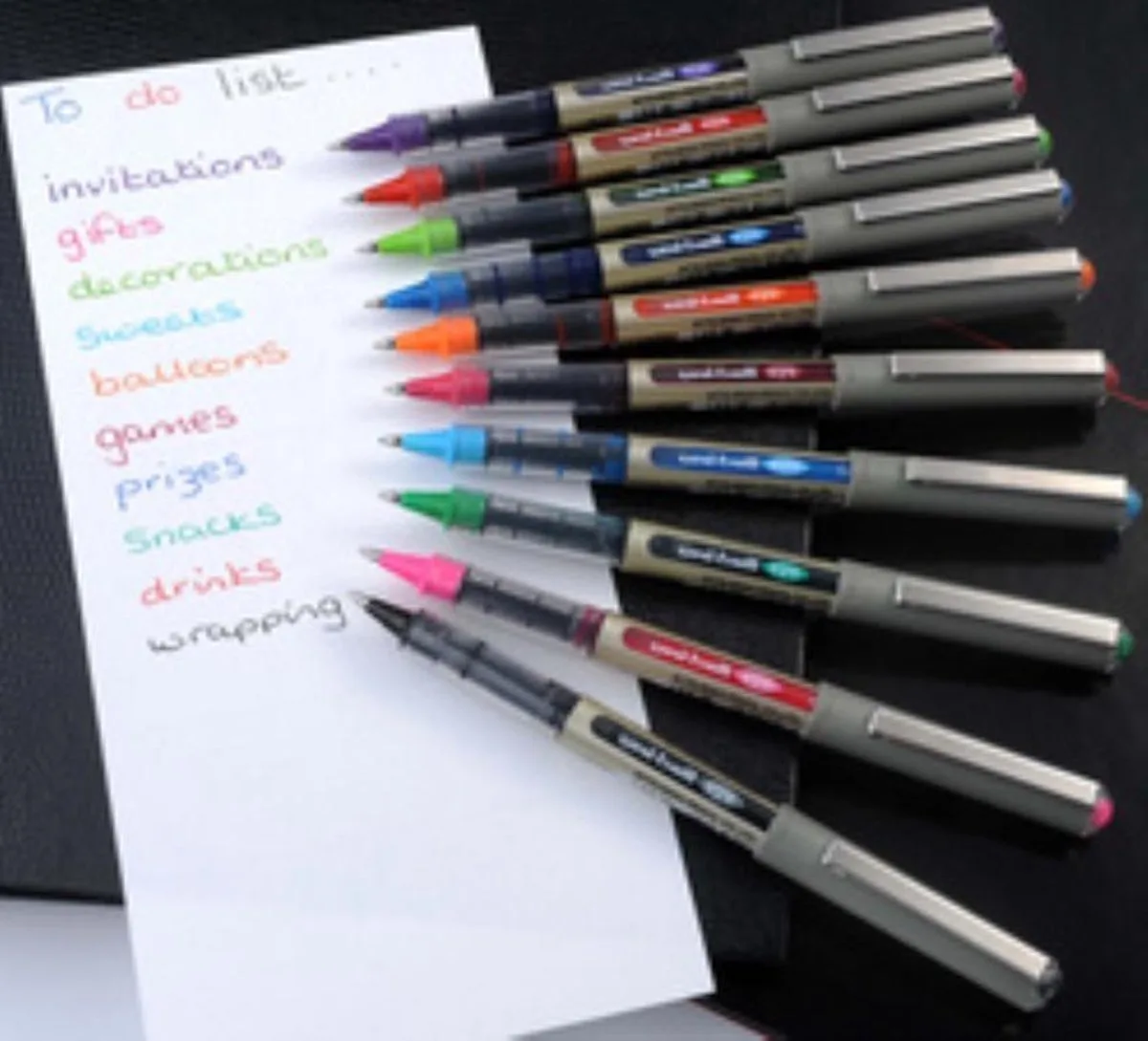 roller Eye Fine en Micro Fine schrijfbreedte 05 mm punt 07 mm by uni-ball in Orange – product photo