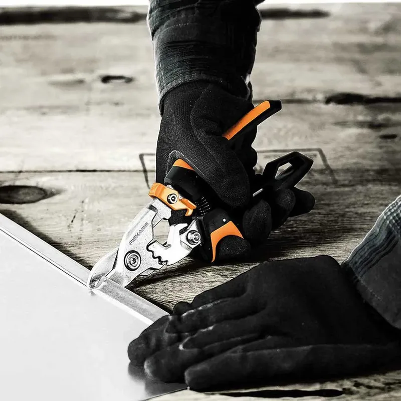 Ciseaux à Tôle Droits Powergear Bulldog Pour L´aviation 38.1 Mm de Fiskars – photo produit 4 sur 5