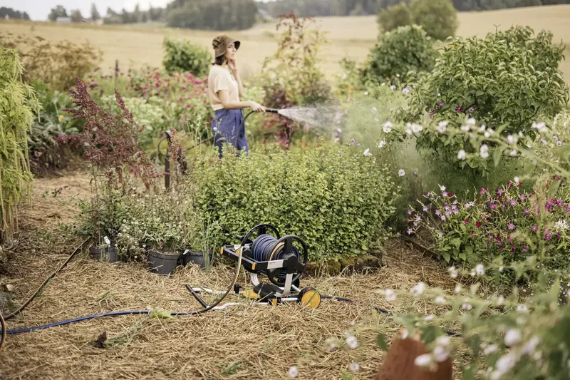 Waterwheel Xl Schlauchtrommel Ohne Schlauch von Fiskars – Produktfoto 2 von 3