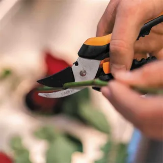 Ciseaux De Jardin Solid Sp14 de Fiskars – photo produit 5 sur 6