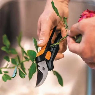 Ciseaux De Jardin Solid Sp14 de Fiskars – photo produit 6 sur 6